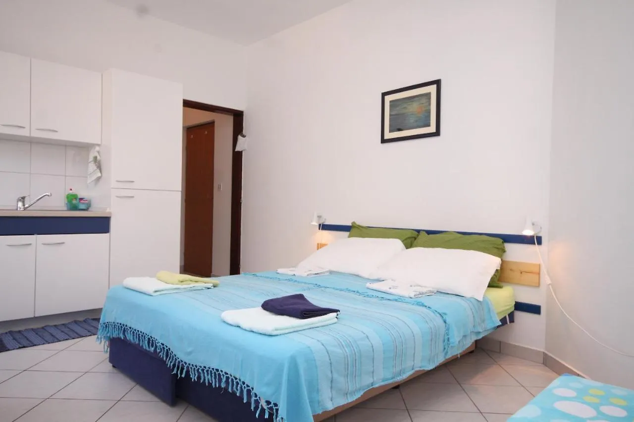 Studio Fazana 7234A Guest House Apartment